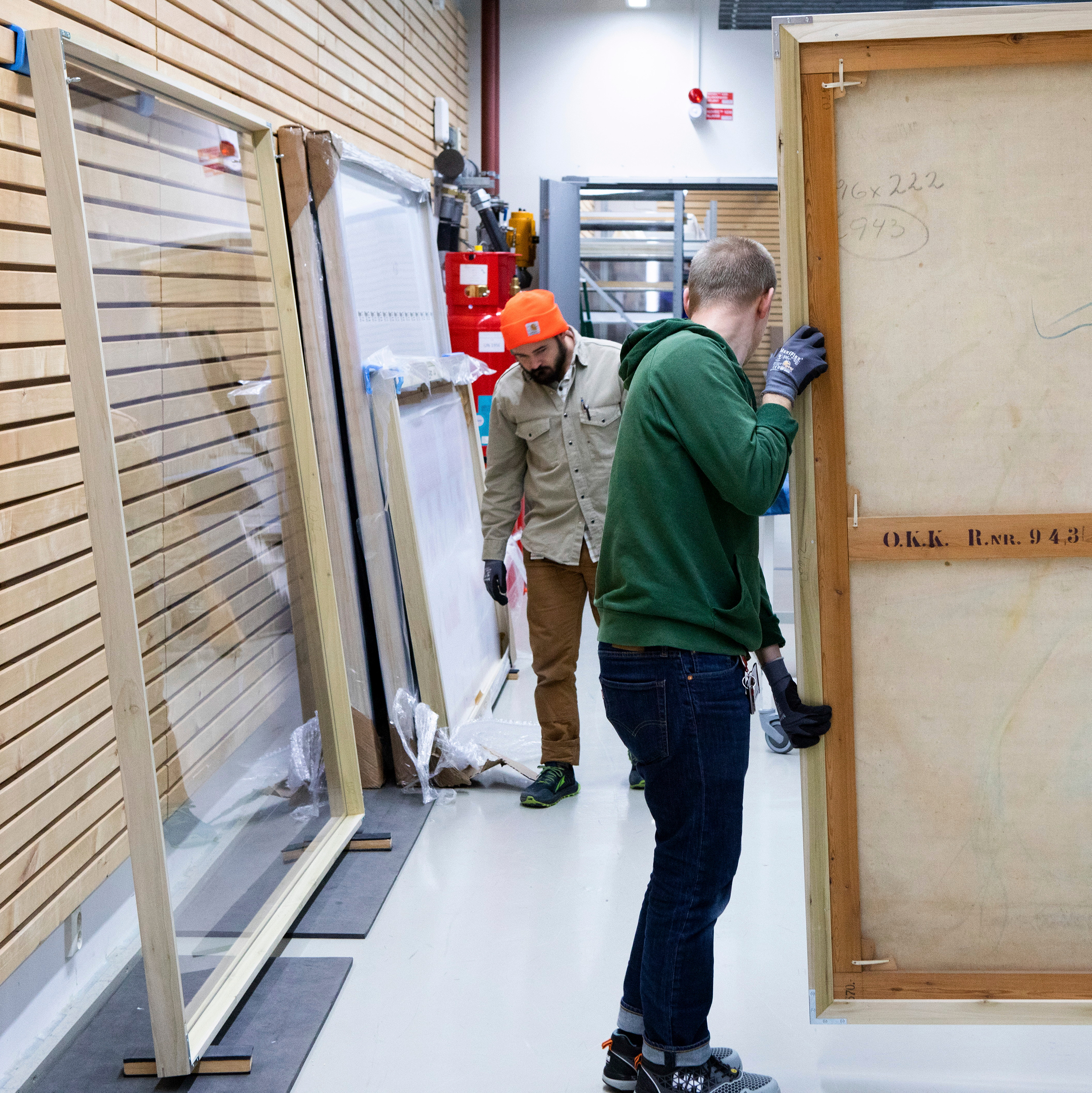 Moving the collection - MUNCH's moving team at work behind the scenes