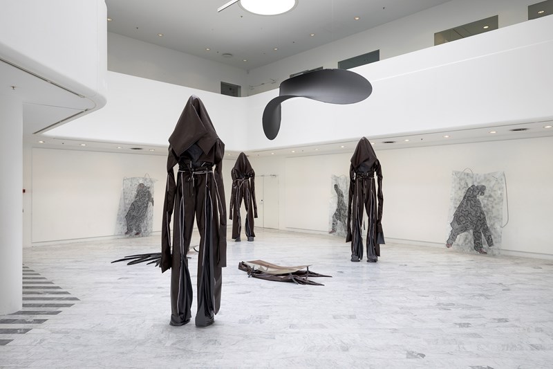 Sandra Mujinga, Nockturnal Kinship (2018), installation view of Calluses at Tranen. Courtesy of the artist and Croy Nielsen Vienna.